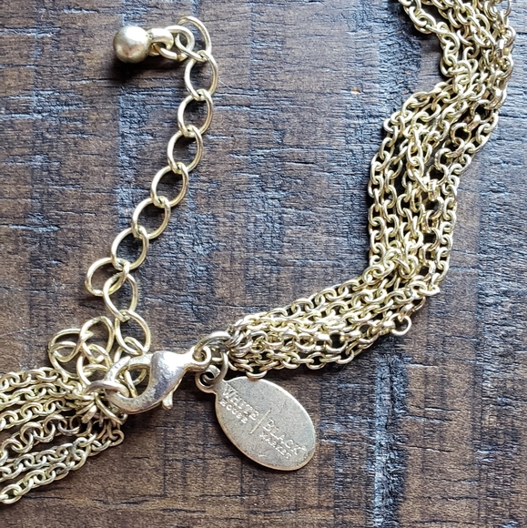 WHBM Leaf Necklace - Picture 2 of 5